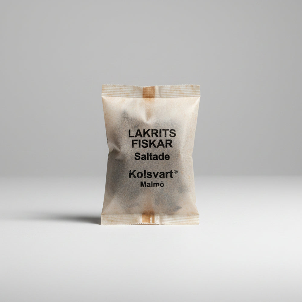 Kolsvart Salta Lakritsfiskar 120g – Scandinavian Sweets